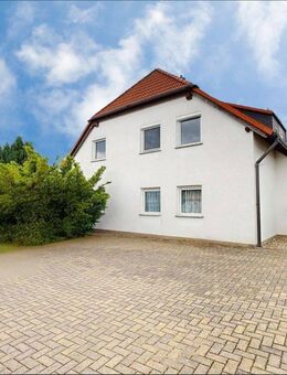 PROVISIONSFREI: Attraktives Zweifamilienhaus in Braunsbedra mit vermieteter und freier Wohneinheit - Braunsbedra