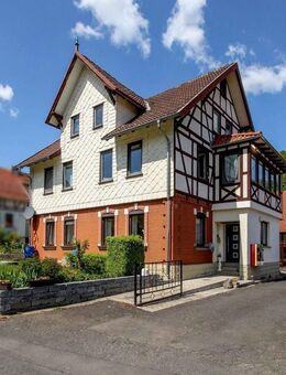 Wohnhaus mit vielseitig nutzbarem Nebengebäude in Brunnhartshausen - Dermbach