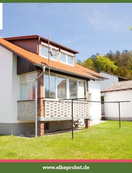 Gediegenes 1-2 Familienhaus mit herrlichem Seeblick - Waldmünchen