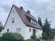 Einmalige Gelegenheit!!! Gepflegtes Einfamilienhaus in schöner und ruhiger Lage im beliebten Feucht bei Nürnberg - Feucht