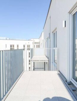 Exklusives Penthouse mit lichtdurchfluteten Räumen & sonnigem Balkon - ein Wohntraum! *ERSTBEZUG* - Frankfurt (Main)