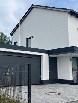 DROST-IMMOBILIEN! Exclusives Einfamilienhaus mit Doppelgarage in Diedorf! - Diedorf