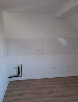 frisch renovierte 4-Zimmer-Wohnung in Marl-Brassert - Marl (Nordrhein-Westfalen)