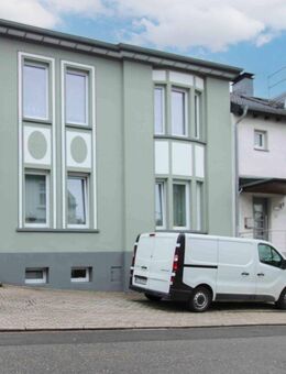 Charmantes Zweifamilienhaus mit vielseitigen Nutzungsmöglichkeiten in Mülheim an der Ruhr - Mülheim (Ruhr)