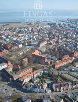 ***5,6 % Rendite - 4 Eigentumswohnungen plus eine Gewerbeeinheit nahe Lotsenviertel*** - Cuxhaven