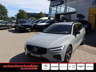 Volvo V60, B4 D Plus Dark Fahrerassist HarmanK, Jahr 2023 - Potsdam