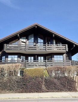 Gelegenheit - Schöne 3 Zimmer DG Wohnung mit 2 BK, EBK, 2 Bäder + Garage zentrale Lage zu verkaufen - Oberstaufen