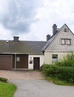 Beste Wohnlage in Annaberg - kleine Doppelhaushälfte mit Garage und großem Grundstück!! - Annaberg-Buchholz
