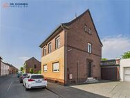 Freistehendes Ein- bis Zweifamilienhaus mit Garten und Garage in Heinsberg-Waldenrath - Heinsberg