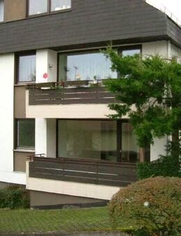 AB 01.09.2025 -3 ZIMMER WOHNUNG MIT EBK, BALKON, TERRASSE UND STELLPLATZ IN ZENTRALER UND RUHIGER LAGE VON BAD HERSFELD - Bad Hersfeld