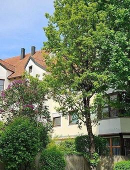 Hochwertige 2-Zimmer-Eigentumswohnung mit Wintergartenerker in Landshut - Landshut