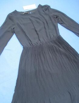 NEU mit ETIKETT * Duftig * Romantik * Cocktail * Ausgeh * Anlass * Ball * Seiden- Chiffon * Plissè- Falten * Kleid "Taifun" Gr. 34/ XS * dunkel- nacht- blau * - Riedlingen