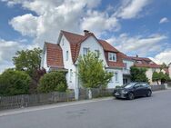 Schöne 2,5-Zimmer-Wohnung mit Balkon, Stellplatz und Keller in Scheuerfeld - Coburg