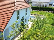 Neuwertiges und sonnig gelegenes Einfamilienhaus für Teich- und Gartenliebhaber in Tannheim - Tannheim