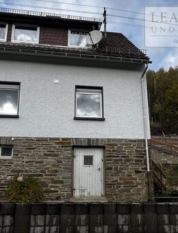 Kleines Haus mit Charme in Niederfischbach - sonnige Terrasse, gute Substanz, ruhige Lage - Niederfischbach