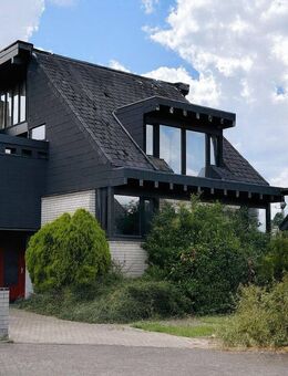 Attraktive Kapitalanlage: Wohnhaus mit Stellplatzerträgen & Soll-Bruttorendite über 7 % in Köln-Porz - Köln