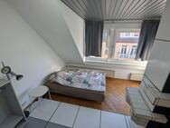 Mannheim: Große schöne Dachgeschoß-Maisonette-Wohnung / Möbliert - Mannheim