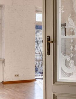 Isarvorstadt: Ein Juwel der Münchner Baukultur - Stilvolle 2,5-Zimmer-Altbauwohnung - München