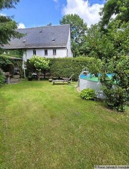 Sanierungsbedürftiges EFH mit 212qm auf 1.770qm Grundstück mit Pool & Doppelgarage + Gartenhaus - Chemnitz