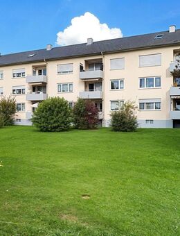 Attraktiv! 3,5-Zimmer-Mietwohnung mit großzügigem Sonnenbalkon in zentraler, ruhiger Lage - Laupheim