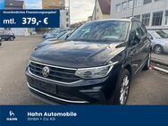 VW Tiguan, 1.5 TSI Active, Jahr 2022 - Fellbach