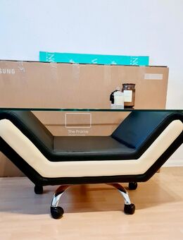 Moderner Couchtisch mit Glasplatte – sehr guter Zustand - Berlin Lichtenberg