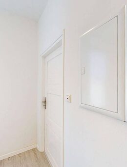 Wohnen mit Stil - sanierte Maisonette-Wohnung mit Garten und Garage in Schönberg - Schönberg (Regierungsbezirk Niederbayern)