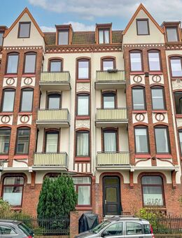 Großzügige 2-Zimmer-Altbauwohnung, Stadtnah, Dielenfußboden, moderne EBK - Flensburg