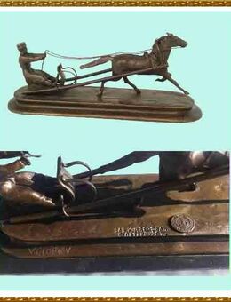 Atemberaubende Bronzeskulptur, die die russische Winterszene "Bauer auf Schlitten" darstellt. Modell eines berühmten russischen Bildhauers - Frankfurt (Main) Unterliederbach