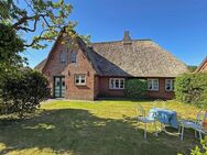 Historisches Friesenhaus in denkmalgeschützer Umgebung - Süderende