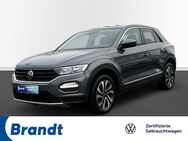 VW T-Roc, 1.5 TSI Active, Jahr 2022 - Achim