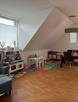 +++schöne 3 ZKB/DG/ca. 85 m² Wfl./Balkon/Außenstellplatz und Garage in Wolnzach+++ - Wolnzach
