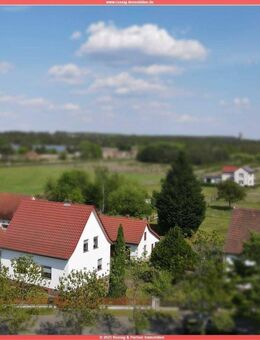 Gepflegtes Einfamilienhaus und viel Nebengelass auf großem Grundstück in Plessa - Plessa