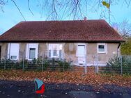 Grdstk. ca. 2.685 m² mit EFH, ca. 224 m² Wfl., Teilsaniert, Keller, neuer Hühnerstall, vollständig eingezäunt - Behrenhoff