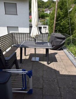 SINGLES oder PAARE: 2 Balkone und gute Raumaufteilung in gepflegter Mietwohnung mit 77 m² - Linz (Rhein)