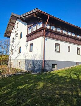 Vielseitiges Mehrfamilienhaus - Wohnen und Arbeiten - Mauth
