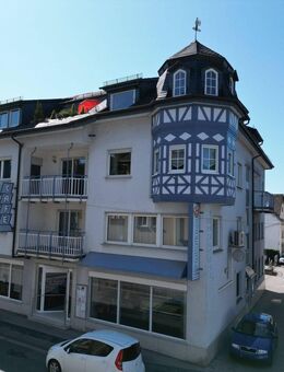 Attraktives Wohn- und Geschäftshaus mit 3 Wohnungen und großer Gewerbeeinheit - Weilmünster