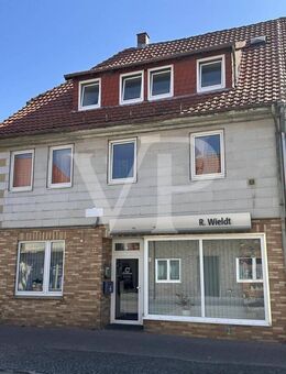 Vermietetes Reihenendhaus mit Gewerbeeinheit im Stadtzentrum von Moringen - Moringen