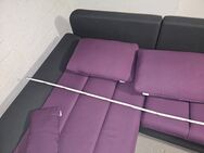 Verkaufe eine Couch die ist fast neu - Roding Zentrum