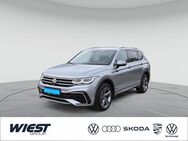 VW Tiguan, 2.0 l TDI Allspace R-Line VIEW, Jahr 2024 - Darmstadt