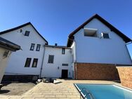 Die Familie unter einem Dach - zwei Häuser mit Swimmingpool auf einem Grundstück - Berka (Hainich)
