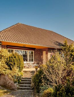 Walmdachbungalow mit Vollkeller und Garage - Dannenberg (Elbe)