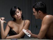 Suche Mitspielerin für Strip Poker/MauMau - Wesel