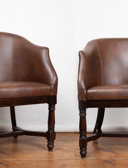 2 Antike cognacfarbene Leder Halbschalensessel - Gründerzeit ca. 1880 - Berlin Friedrichshain-Kreuzberg