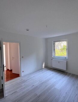 Frisch renovierte Erdgeschosswohnung in Salzgitter Thiede - Salzgitter