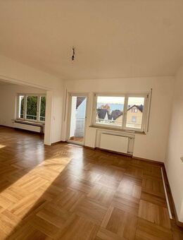 * ERSTBEZUG N. SANIERUNG: Schöne 3,5-Zi.-Whg. * 2 Balkone * Parkett * in gefragter Halbhöhenlage * - Stuttgart