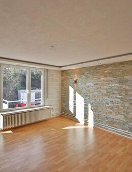 Wohlfühlen mit Ausblick - Gepflegte 3-Zimmer-Wohnung mit Balkonfreiheit, zentral gelegen - Pforzheim