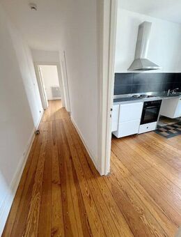 Die 2-Zimmer-Altbau-Wohnung/ West-Balkon/Barmbek-Süd /möbliert/ Stellplatz/ ab 01.11.2025 frei - Hamburg