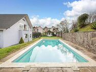 Viel Platz zum Leben und Wohlfühlen - Villa mit Einliegerhaus und Pool bei Aschaffenburg - Glattbach