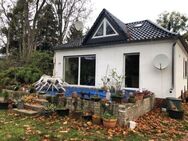 IMMOBERLIN.DE - Kleines Haus auf großem Grundstück in vorzüglicher Wohnlage - Falkensee